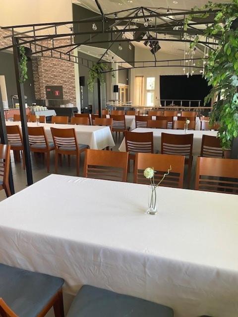 Hotelli Kaustinen Luaran gambar