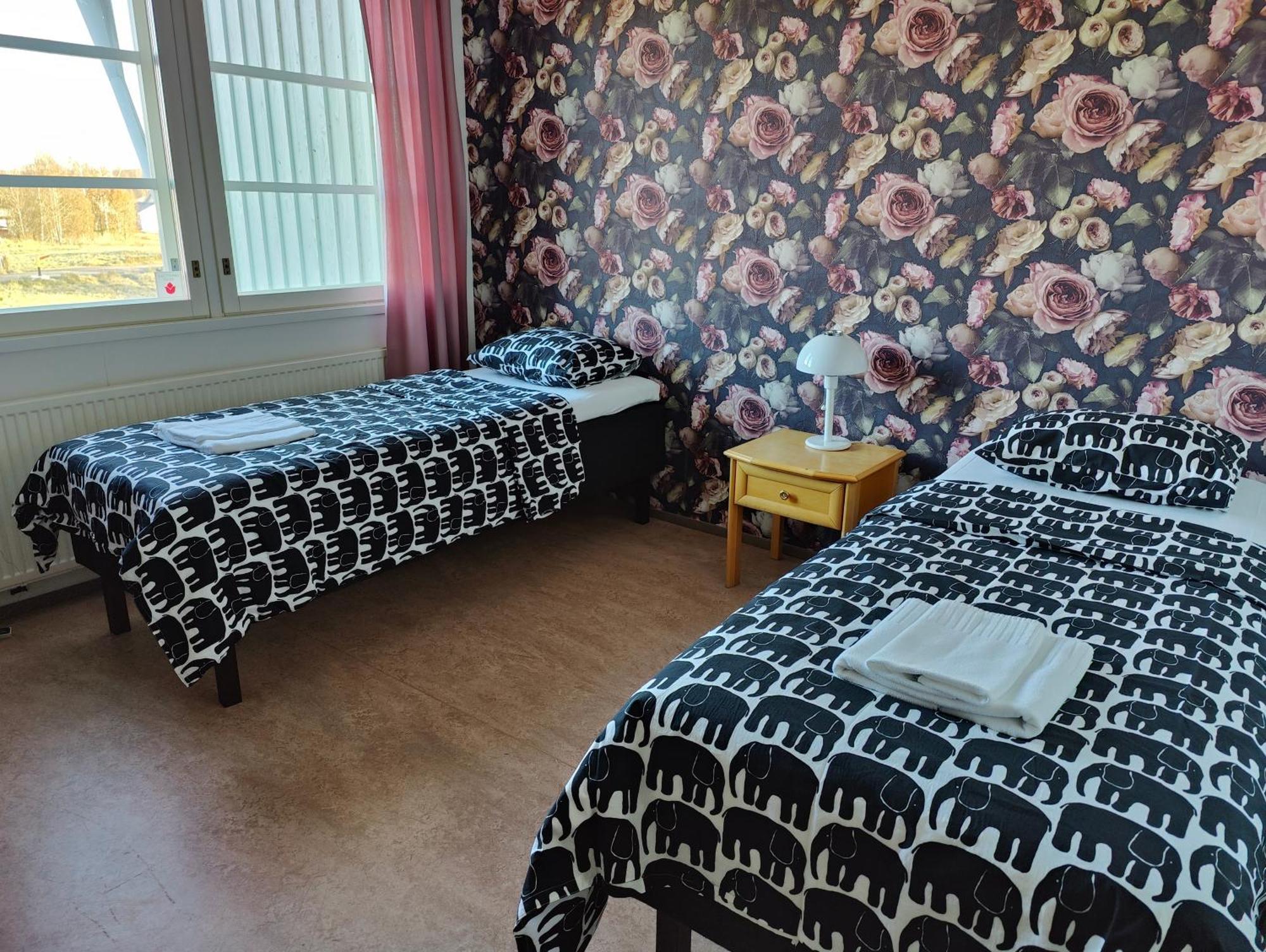 Hotelli Kaustinen Luaran gambar